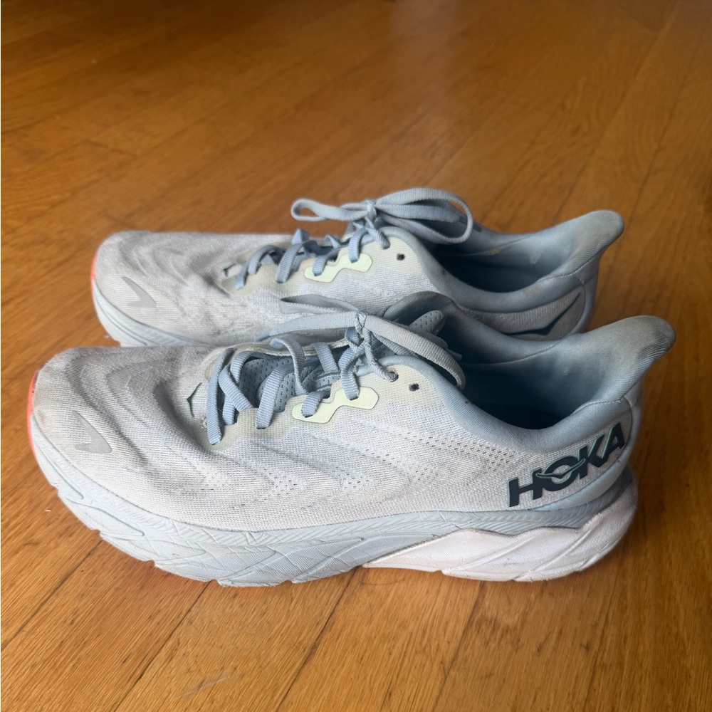 Hoka Arahi Running Shoes